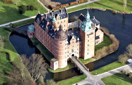 Vallö slott, Danmark